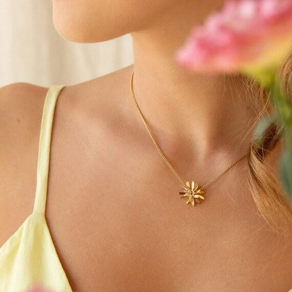 collier Florette. Bijou fleur. Bijou doré