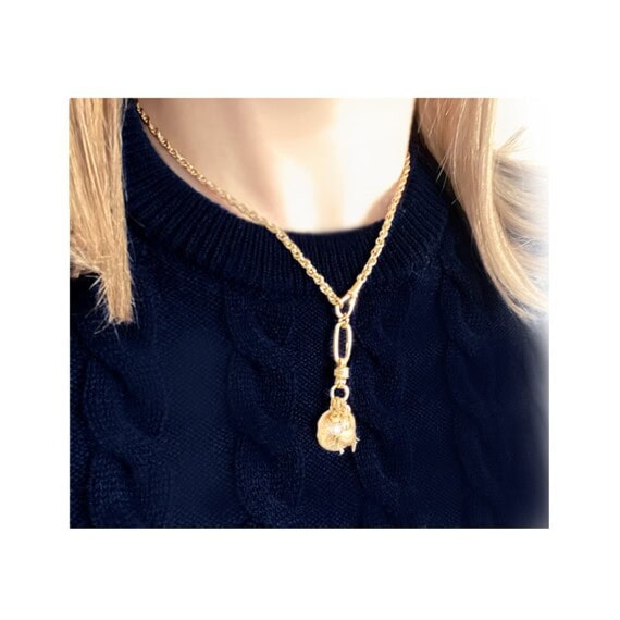 Collier porte bonheur khepri femme chez poisson plume bijoux