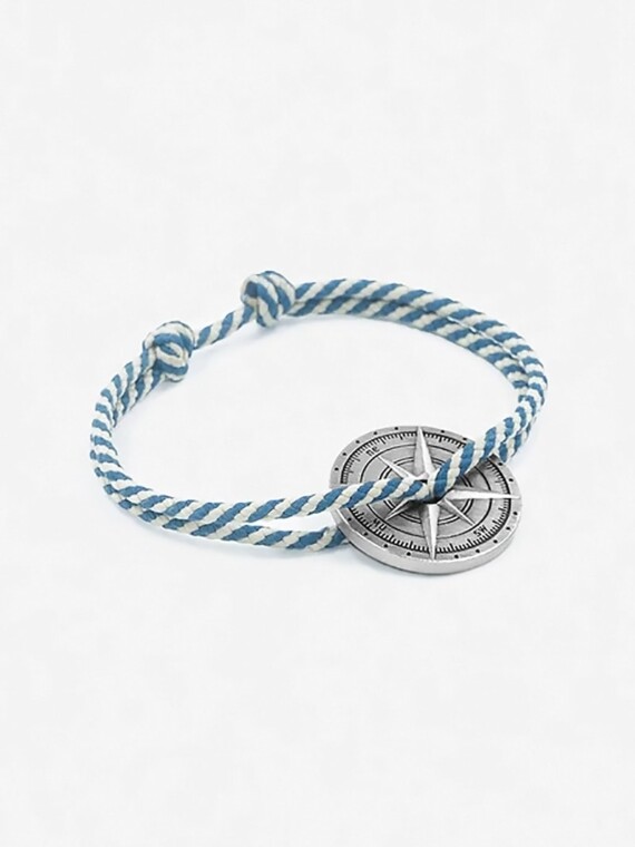 Bracelet fantaisie Rose des vents Bise. Cordon rayé bleu et blanc