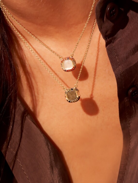 Collier Idylle en obsidienne dorée et collier idylle en nacre