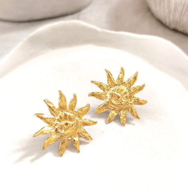 Puces d'oreilles Soleil aria - boucles d'oreilles soleil doré