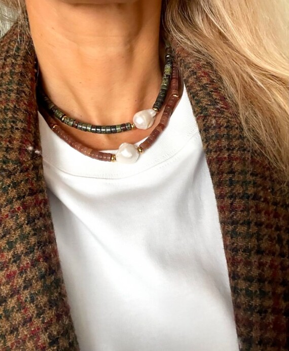 Colliers rondelles pierres et perles