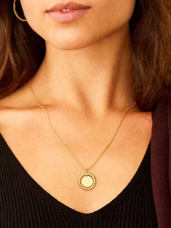 Collier médaille feel powerful - Un bijou amulette pour croire en soi