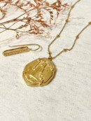 Collier médaille antique thémis