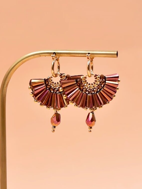 Boucles pitaya magenta - Boucles d'oreilles EVENTAIL en plaqué or et cristal
