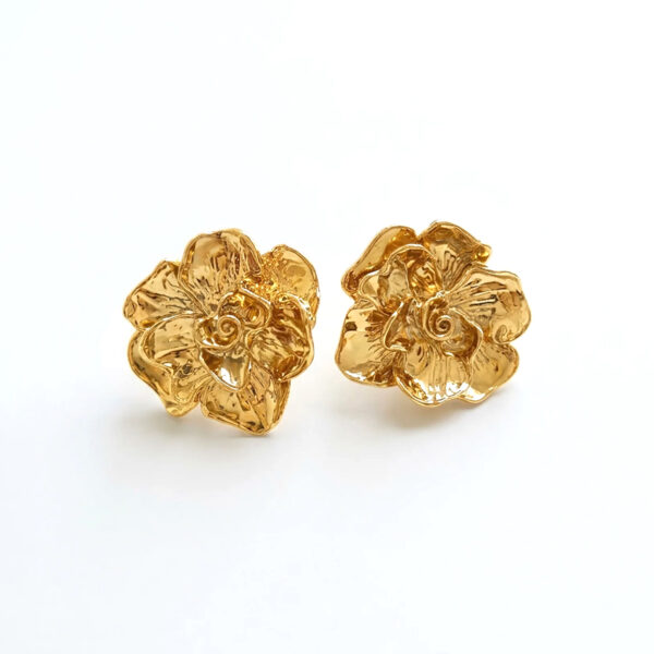 boucles d'oreilles Sarah - Puces d'oreilles fleurs dorées