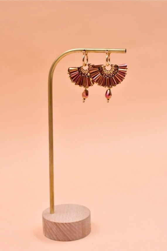 Boucles pitaya magenta - Boucles d'oreilles EVENTAIL en plaqué or et cristal