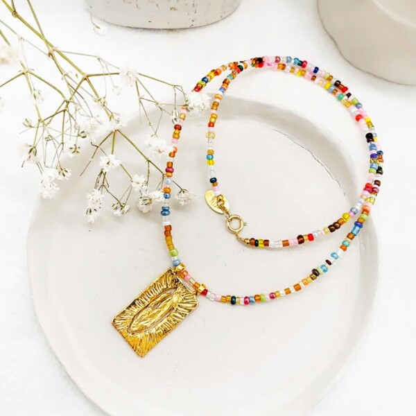 Collier mani perles multicolores