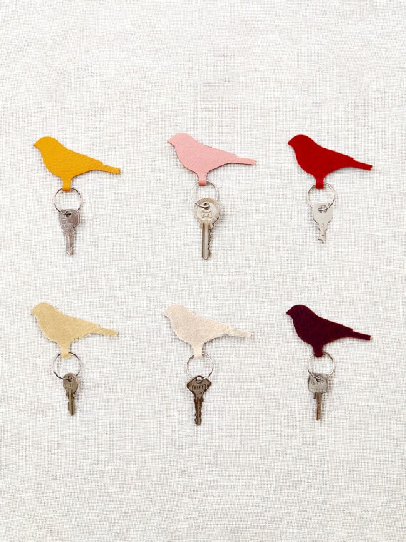 Porte-clés Oiseaux en cuir. Accessoires conçus à la main.