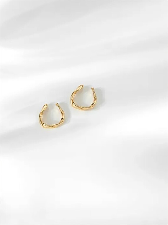 Petites bagues d'oreilles Vénus. Earcuff