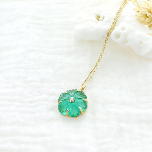 Collier fleur iris apatite