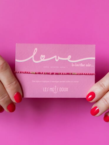 Bracelet "Love is in the air"