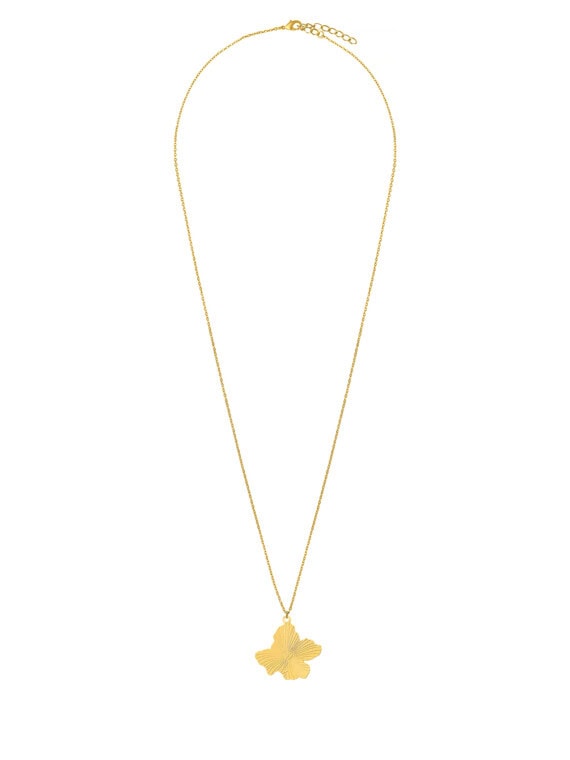 Collier fleur on my skin