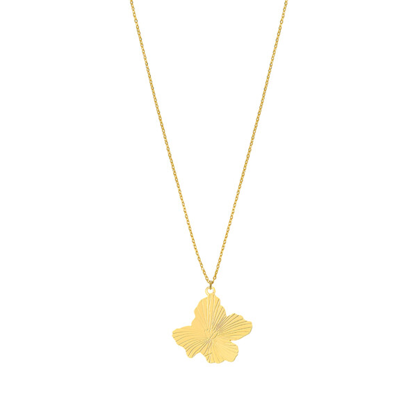 Collier fleur on my skin