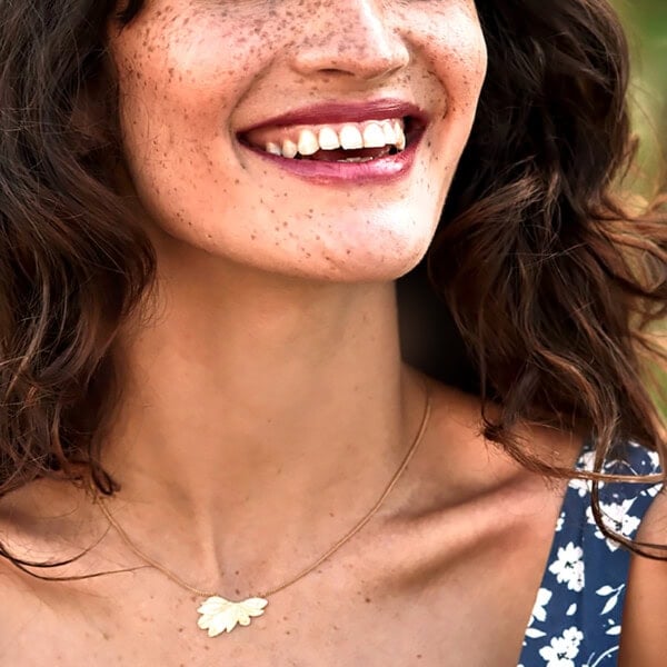 Collier magnolia fleur femme