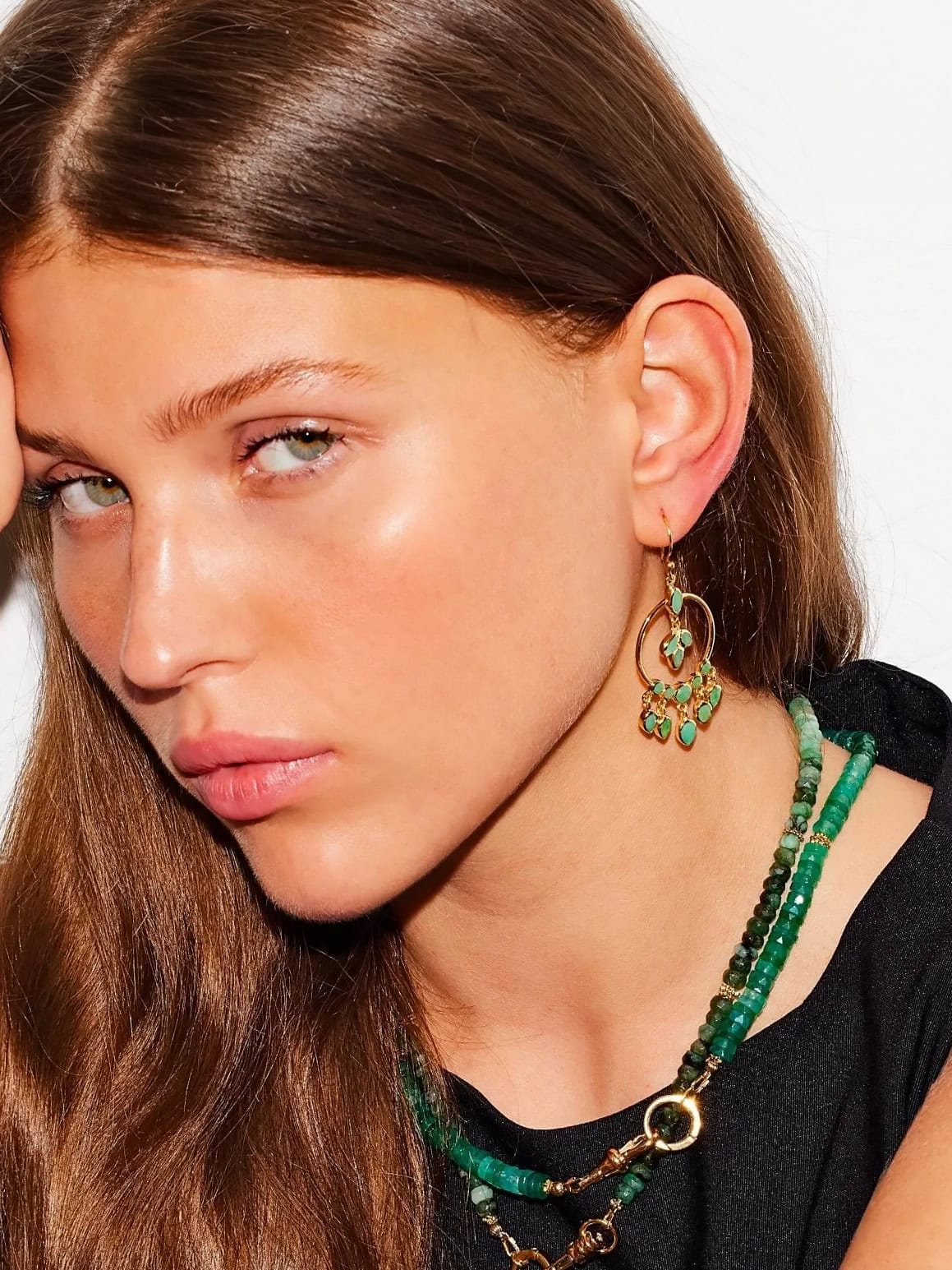 Boucles d'oreilles Anthéa Agate verte. Boucles d'oreilles fantaisie pendantes pour femme.