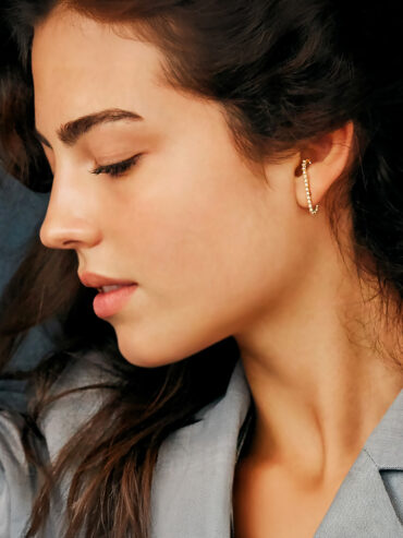 Boucle doree ligne perles unité - femme - detail
