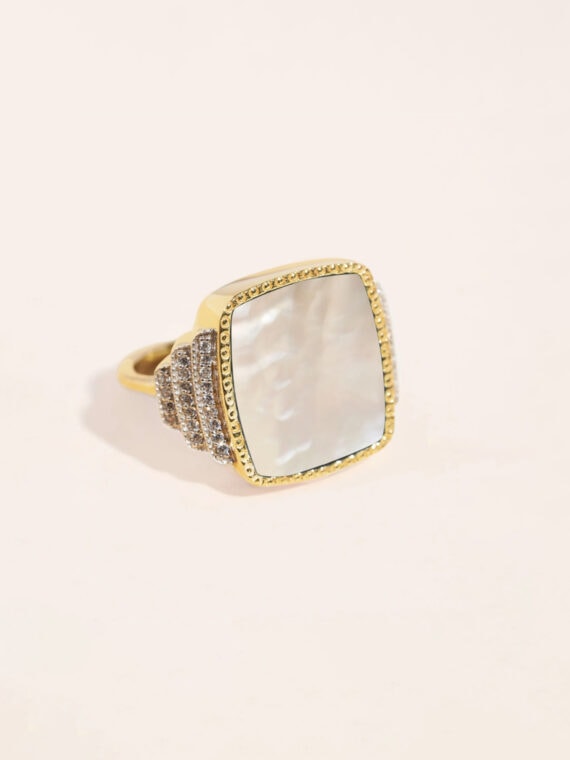 Bague Kara nacre presentation