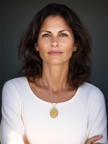 Collier medaille themis