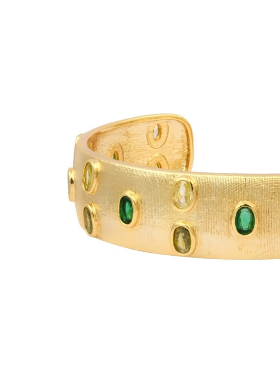 Jonc cabochons vert Ondine - zoom sur le bijou fantaisie doré à l'or fin