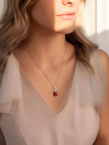 Collier Hibou d'Ambre