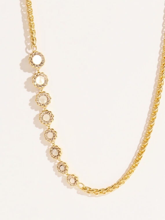 Collier rive d'or nacre - zoom fleurs