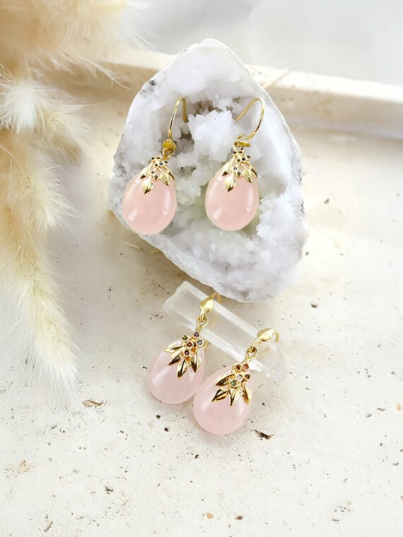 Boucles gouttes flora quartz rose et multi tourmalines - présentation collection de bijoux