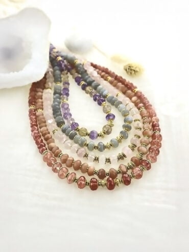 Collier en pierre de Lune grise Alba