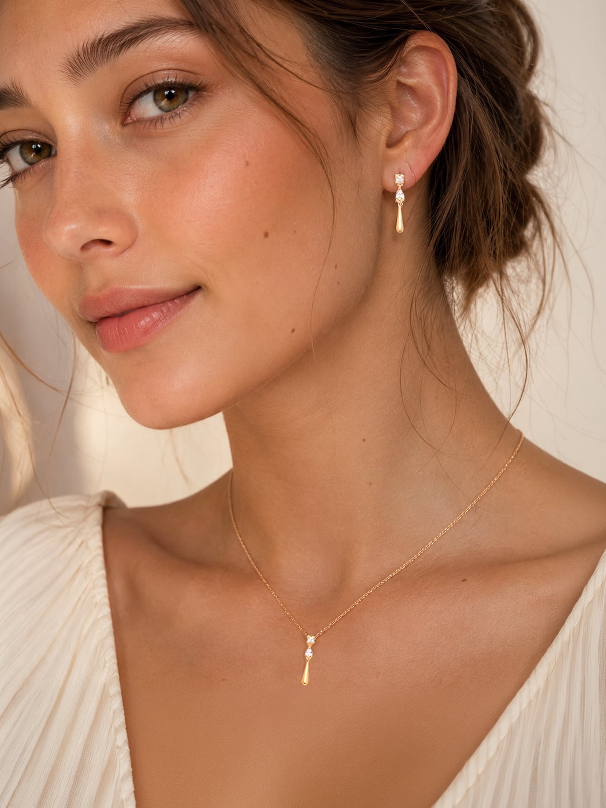 Collier fin plaqué or Stockholm 2 boucles d'oreilles pendantes stockholm et collier plaqué or stockholm femme