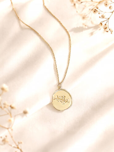 Collier médaille plaqué or Anna