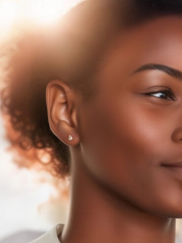 Petites puces gouttes NELL oreille femme zoom