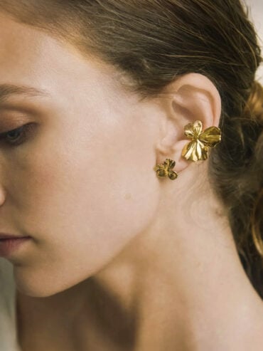 Puces d'oreilles fleurs Nemesis Small