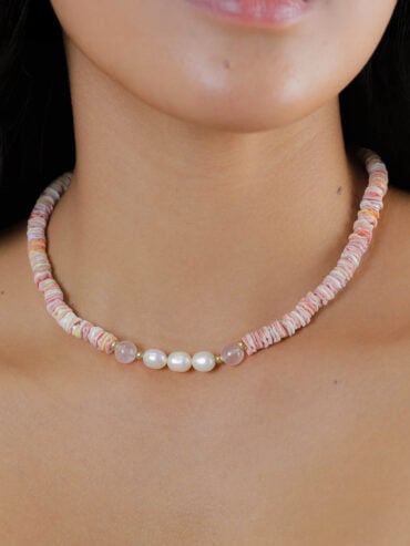 Collier coquillages roses perles d'eau douce