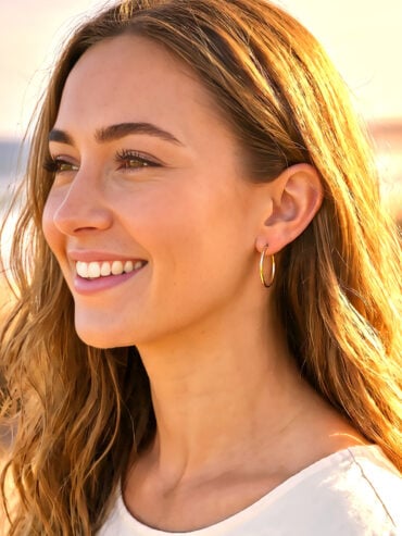 Bijoux fantaisie de créateurs 11 Créoles plaque or 3cm syracuse femme plage