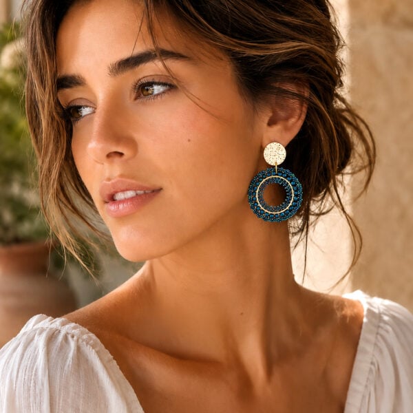 Boucles d'oreilles atacama bleu marine - modèle femme