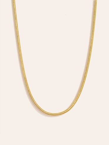 Les 10 tendances bijoux fantaisie de l'été 2024 23 Chaîne maille fil toteme be maad - dorée à l'or fin 18 carats