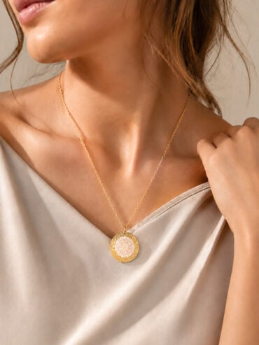 Collier Isabella blanc sable
