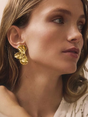 Bijoux fantaisie de créateurs 17 Boucles d'oreilles EUMENIDE MEDIUM femme zoom - Bijoux pétales dorés