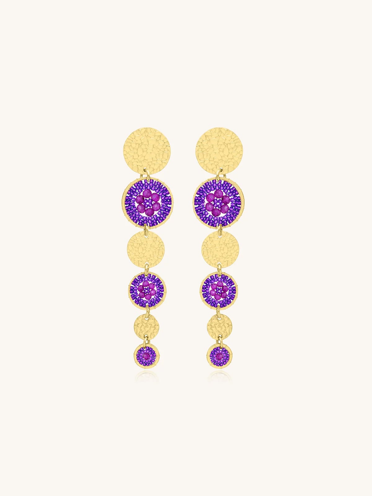 Boucles d'oreilles Lupin Ultra violet 1 Boucles d'oreilles Lupin ultra violet - Boucles pendantes longues, en violet intense