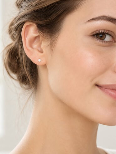 Puces d'oreilles boule ivoire 4mm Vienne