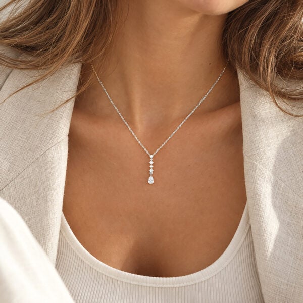Collier fin argent Gisèle femme - zoom