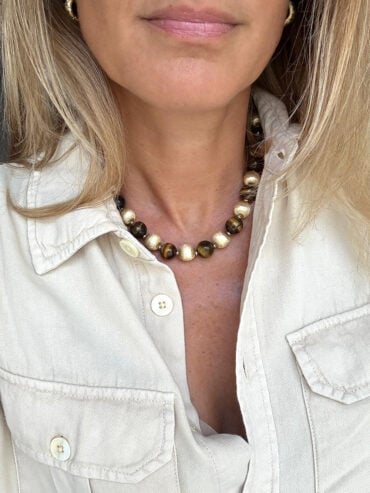 Collier boules oeil de tigre femme zoom