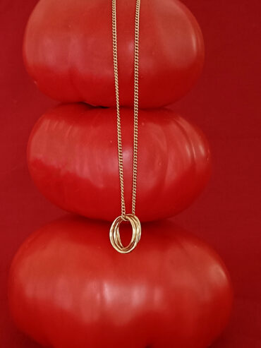 Collier doré Bolo - ambiance - zoom