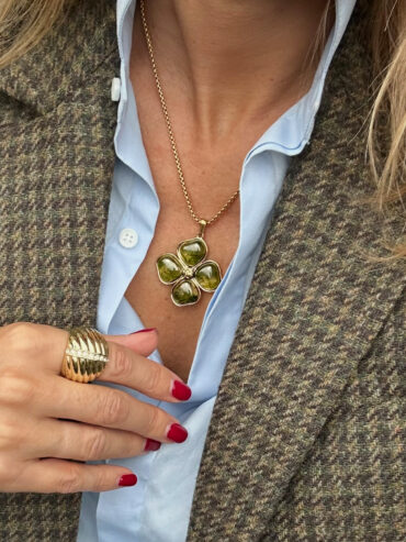 Collier Trèfle perles de verre - zoom bijou