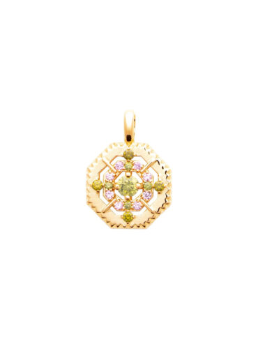 Tendances bijoux hiver 2025-2026 : la saison expliquée 1 Pendentif plaqué or Roxane - bijou médaille